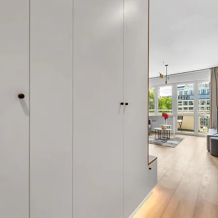 Apartment Powisle Business - Balcony, Workspace - By Rentujemy *